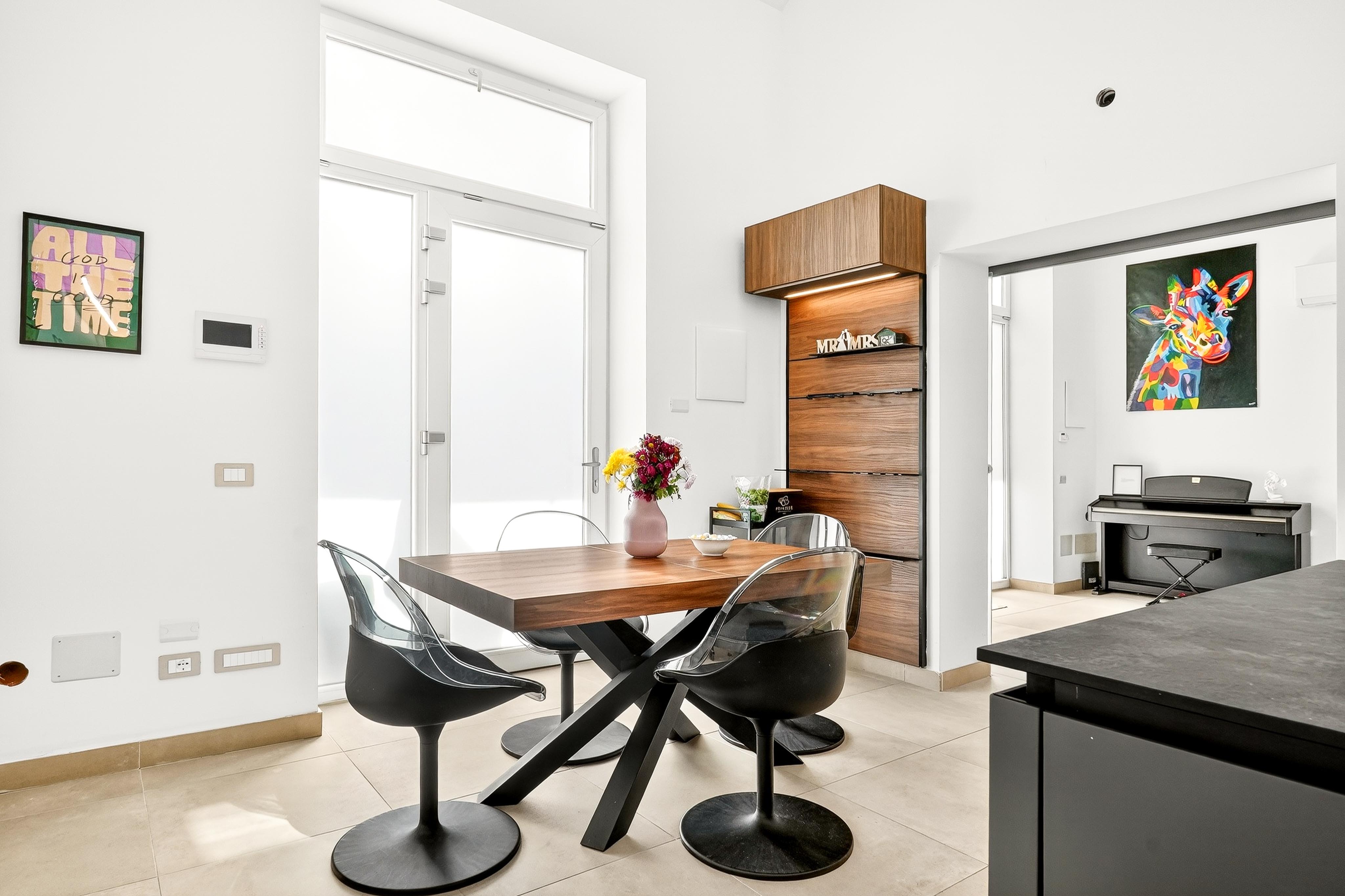 Loft di design in centro – 2 camere, 2 bagni – completamente ristrutturato — Via Mazzini 46, Centro — Foto 9 di 21