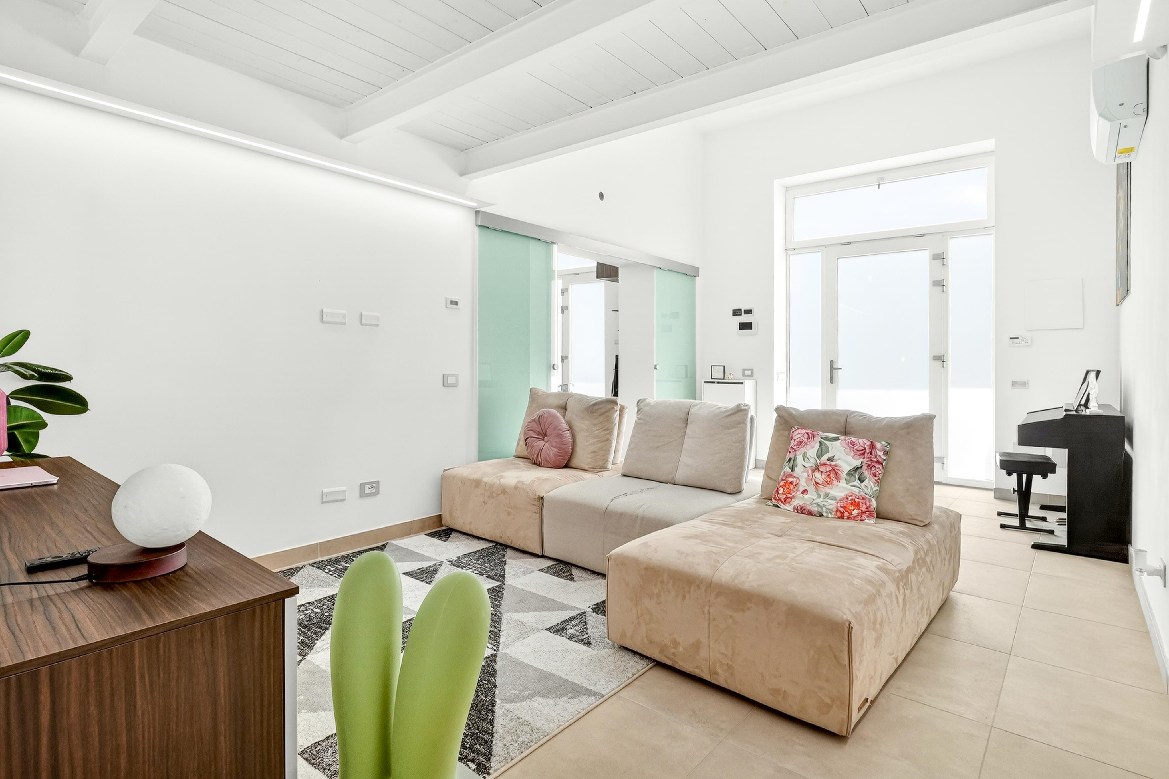 Loft di design in centro – 2 camere, 2 bagni – completamente ristrutturato — Via Mazzini 46, Centro — Foto 4 di 21