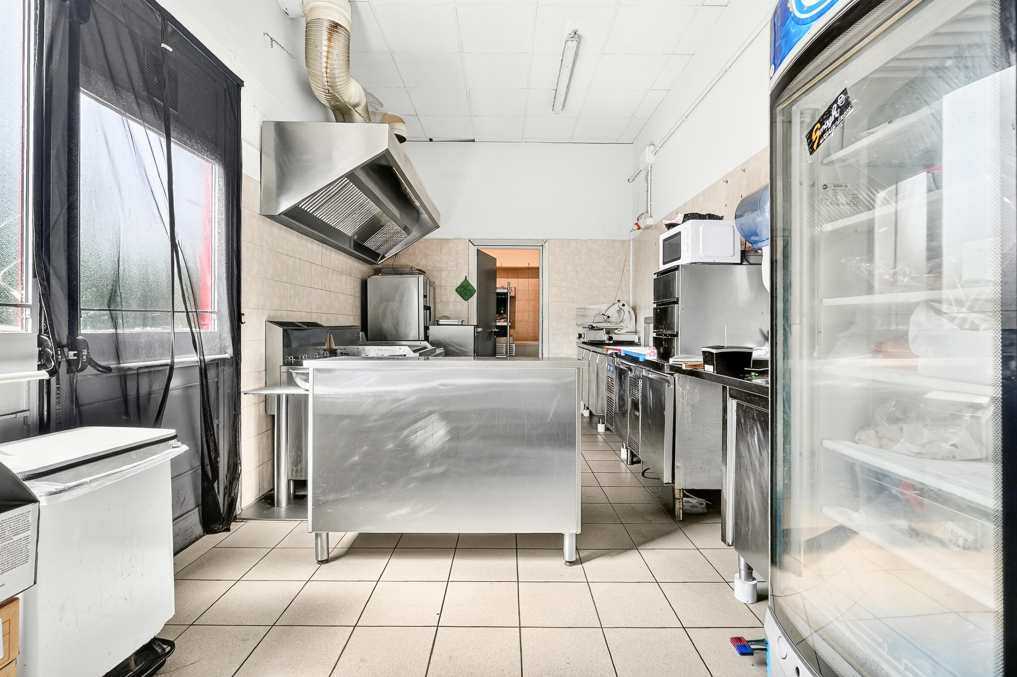 Ristorante in vendita, posizione di forte visibilità — Corso Cavour 50, Dormelletto — Foto 14 di 22