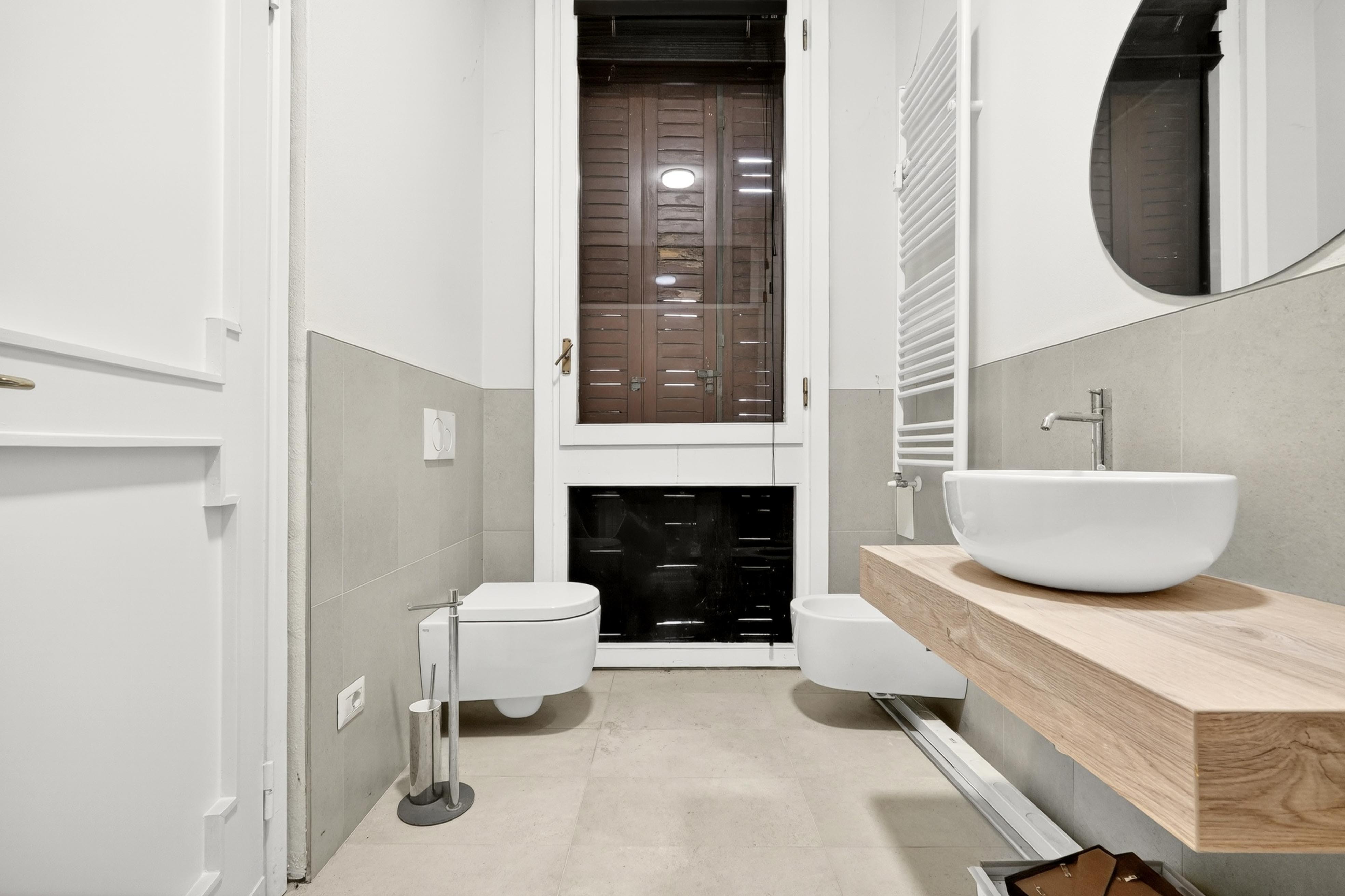 Ampio trilocale trasformabile in quadrilocale — Largo Camussi 2, Centro — Foto 15 di 20