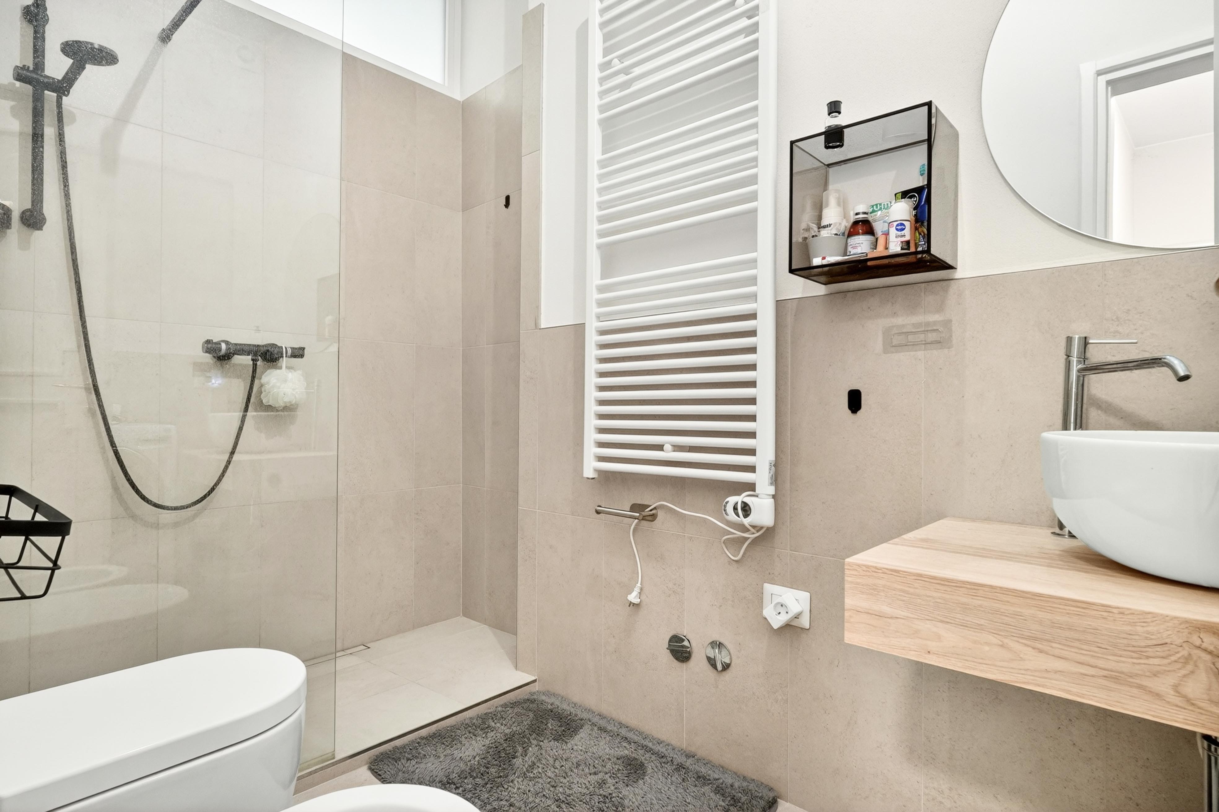 Ampio trilocale trasformabile in quadrilocale — Largo Camussi 2, Centro — Foto 18 di 20