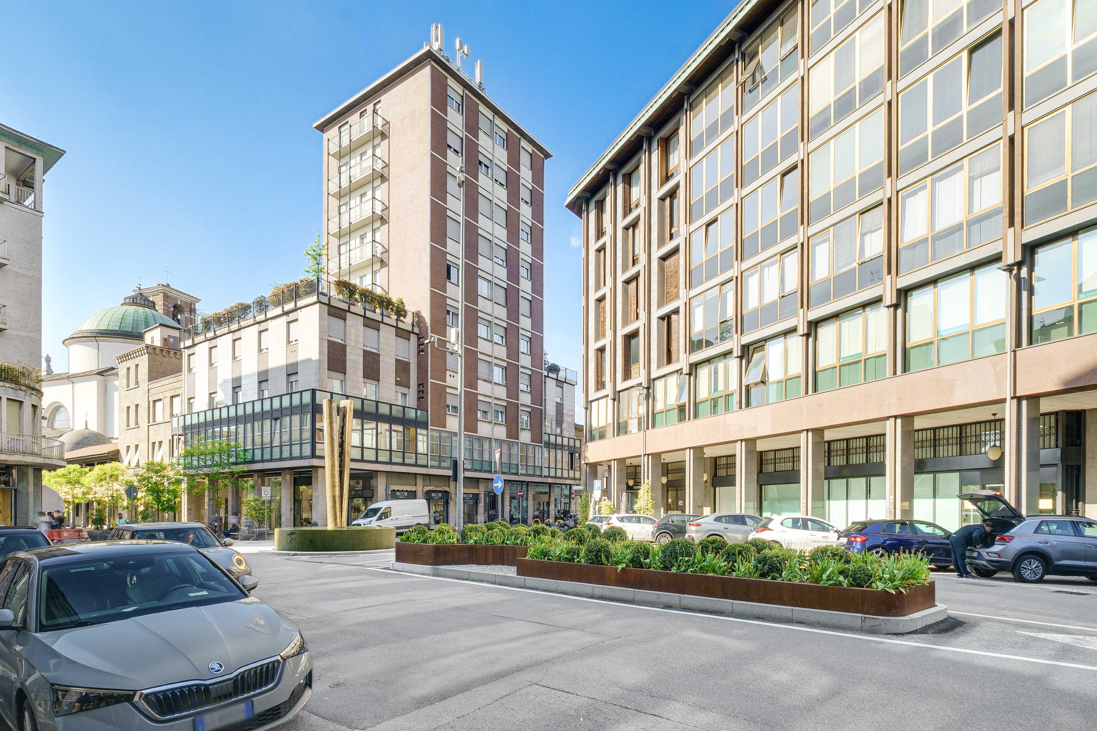 Ampio trilocale trasformabile in quadrilocale — Largo Camussi 2, Centro — Foto 20 di 20
