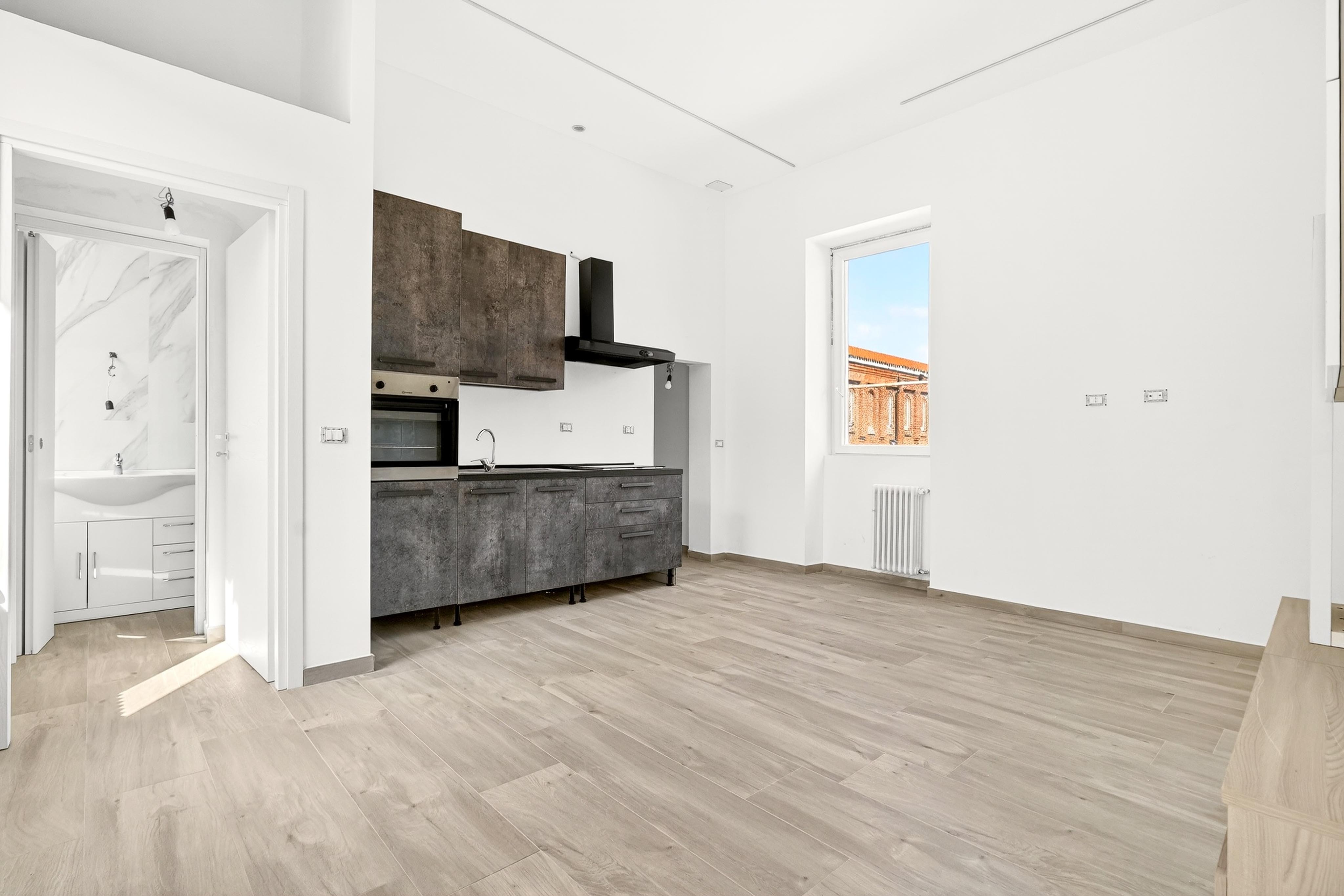 Appartamenti autonomi senza spese condominiali — Zona Frati, Busto Arsizio — Foto 1 di 20