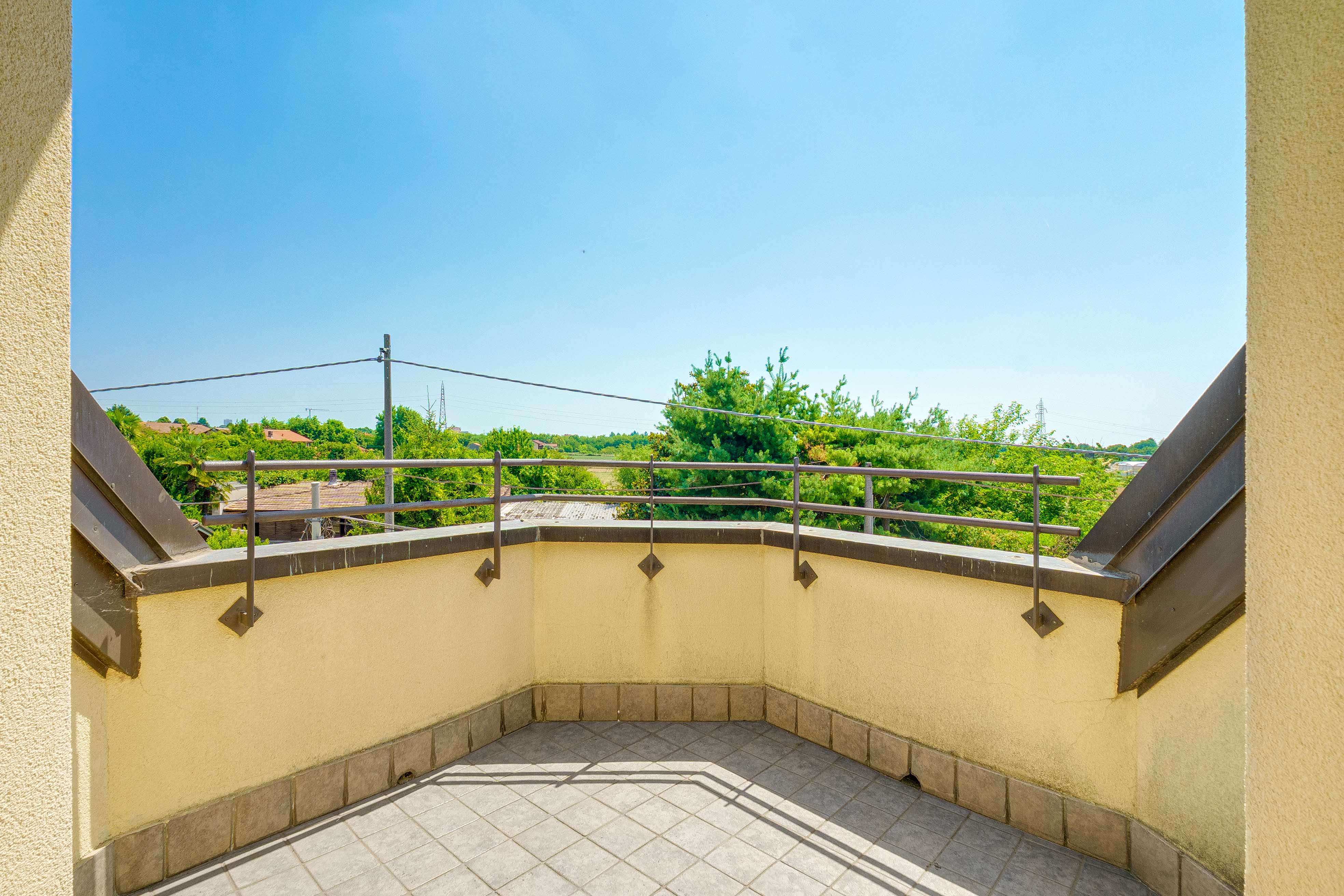 Porzione di bifamiliare con giardino — Via Sant'Antonino Ticino 13, Busto Arsizio — Foto 19 di 22